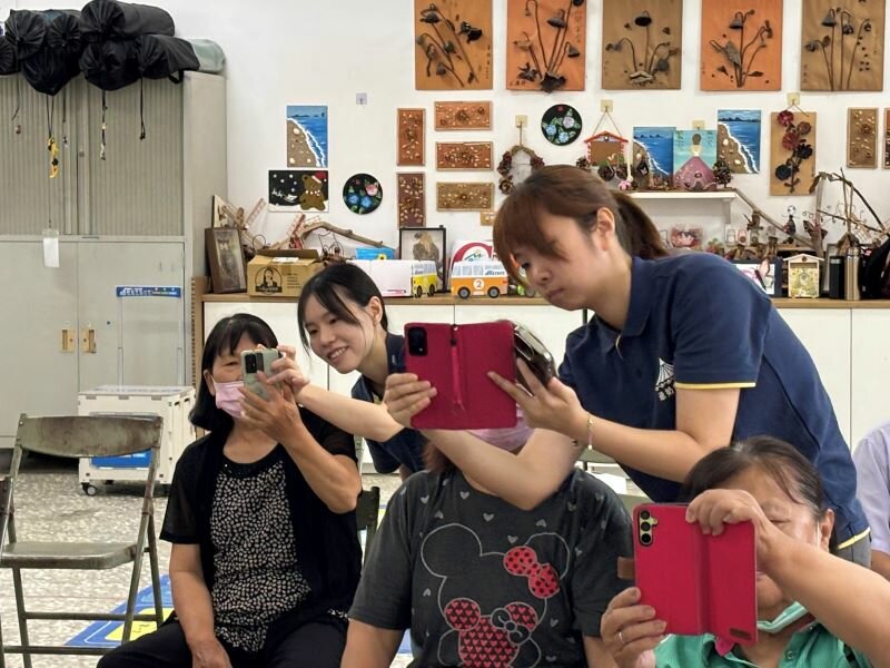 社區數位落差推廣講座。(圖片來源/爺奶師令部)